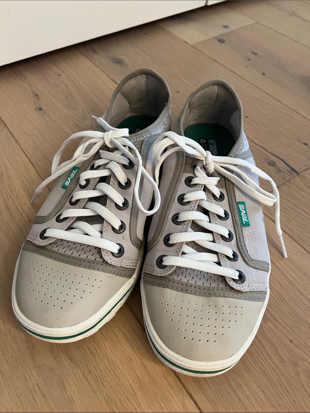Teva Light Gray and White Low-Top Sneakers with Green Accents